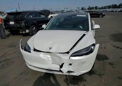2026 Tesla Model 3, daño Frontal, Copart lote 68718656, foto 13 de 14