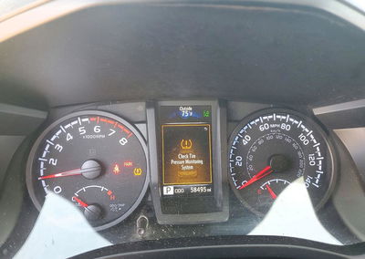 2022 Toyota Tacoma Sr, пошкодження: Механічні, Copart лот 73672106, фото 9 з 12