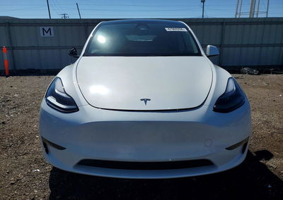 2024 Tesla Model Y, uszkodzenie: Bok, Copart lot 47969356, zdjęcie 5 z 15