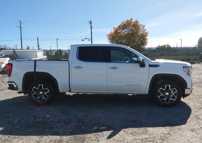 2022 Gmc Sierra 1500 4wd  Short Box Slt, daño Lateral izquierdo, Iaai lote 46307573, foto 13 de 16