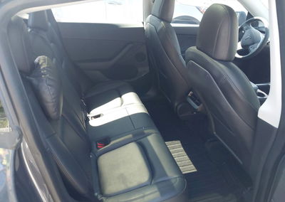 2022 Tesla Model Y Performance Dual Motor All-wheel Drive, Rear damage, Iaai lot 46055069, photo 8 of 16