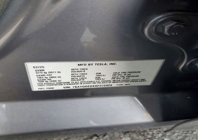 2025 Tesla Model Y, daño Frontal, Copart lote 69766886, foto 12 de 14