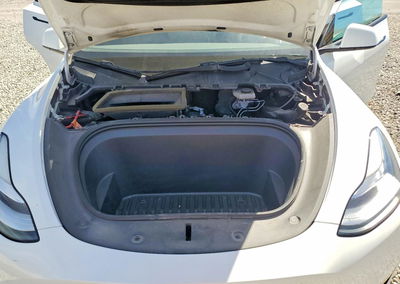 2021 Tesla Model Y, daño Trasero, Copart lote 61452636, foto 11 de 12