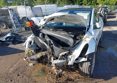 2023 Tesla Model Y, daño Frontal, Iaai lote 46225854, foto 6 de 15