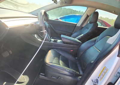 2021 Tesla Model Y, daño Abolladuras/rayones menores, Copart lote 74496816, foto 7 de 12
