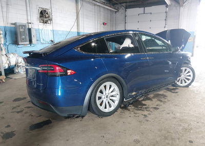 2020 Tesla Model X Long Range Dual Motor All-wheel Drive/long Range Plus Dual Motor All-wheel Drive, uszkodzenie: Przód,