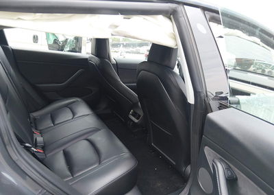 2023 Tesla Model 3 Rear-wheel Drive, daño Lateral derecho, Iaai lote 45441891, foto 8 de 14
