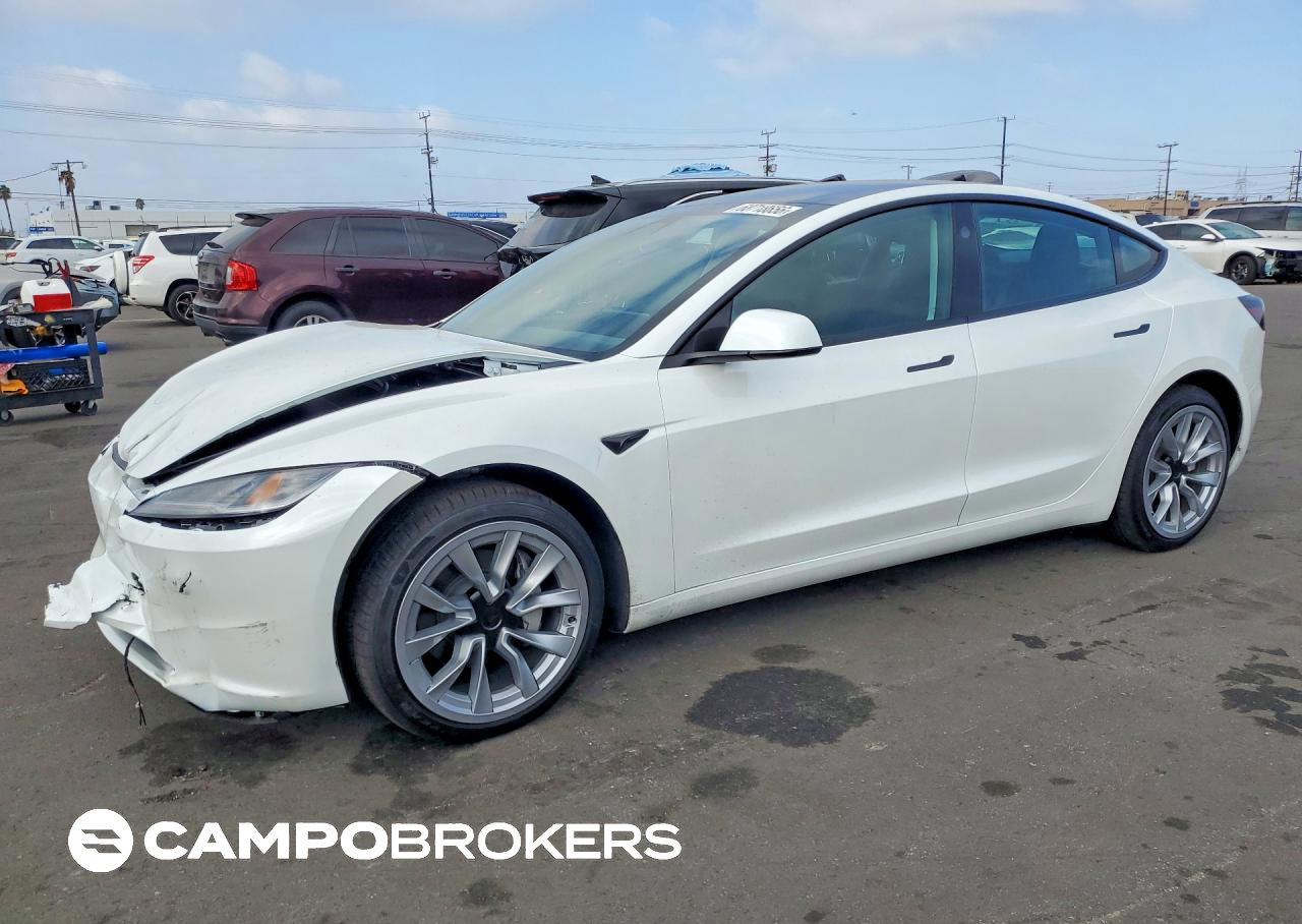 2026 Tesla Model 3, daño Frontal, Copart lote 68718656