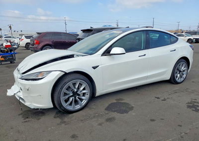 2026 Tesla Model 3, daño Frontal, Copart lote 68718656