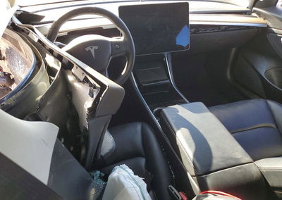 2020 Tesla Model 3, daño Lateral, Copart lote 70287316, foto 8 de 14