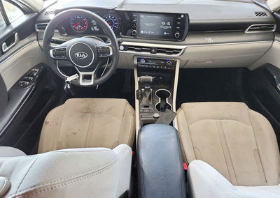2021 Kia K5 Lxs, daño Inundación, Copart lote 72045346, foto 8 de 13