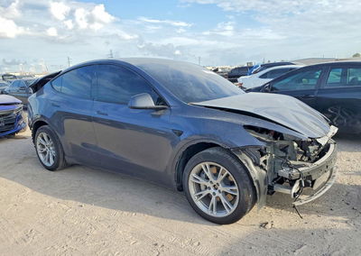 2023 Tesla Model Y, uszkodzenie: Przód, Copart lot 70867136, zdjęcie 4 z 13
