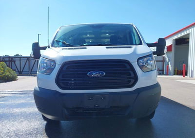 2019 Ford Transit-150, daño Normal Wear & Tear, Iaai lote 46317049, foto 6 de 16