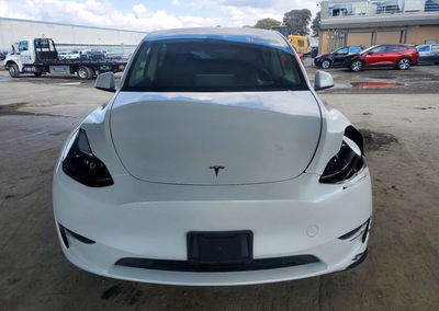 2023 Tesla Model Y, daño Frontal, Copart lote 74009986, foto 5 de 14