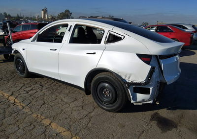 2026 Tesla Model Y Premium Rear-wheel Drive/rear-wheel Drive, daño Front & Rear, Iaai lote 46448414, foto 3 de 18