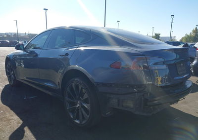 2020 Tesla Model S Long Range Dual Motor All-wheel Drive/long Range Plus Dual Motor All-wheel Drive, uszkodzenie: Prawy