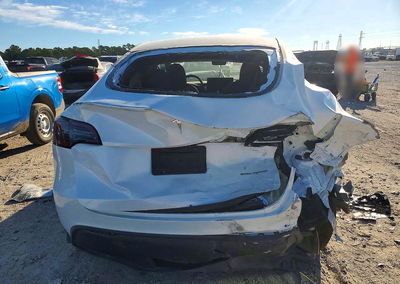 2023 Tesla Model Y, uszkodzenie: Tył, Copart lot 72861726, zdjęcie 6 z 15