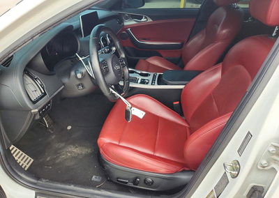 2020 Kia Stinger Gt1, daño Inundación, Copart lote 65212836, foto 7 de 12
