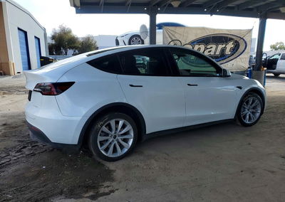 2023 Tesla Model Y, daño Frontal, Copart lote 74009986, foto 3 de 14