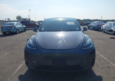 2023 Tesla Model Y Awd/long Range Dual Motor All-wheel Drive, daño Trasero, Iaai lote 46135737, foto 10 de 14