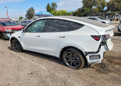 2025 Tesla Model Y, пошкодження: Задня частина, Copart лот 59900566, фото 2 з 15
