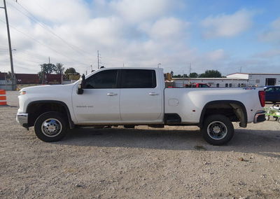 2024 Chevrolet Silverado 3500hd 4wd  Long Bed Lt, Right Side damage, Iaai lot 46155767, photo 14 of 15