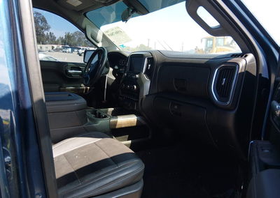 2021 Chevrolet Silverado 1500 4wd  Short Bed Lt Trail Boss, Front End damage, Iaai lot 45867869, photo 5 of 16