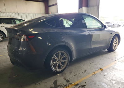 2021 Tesla Model Y, daño Lateral, Copart lote 74216436, foto 3 de 12