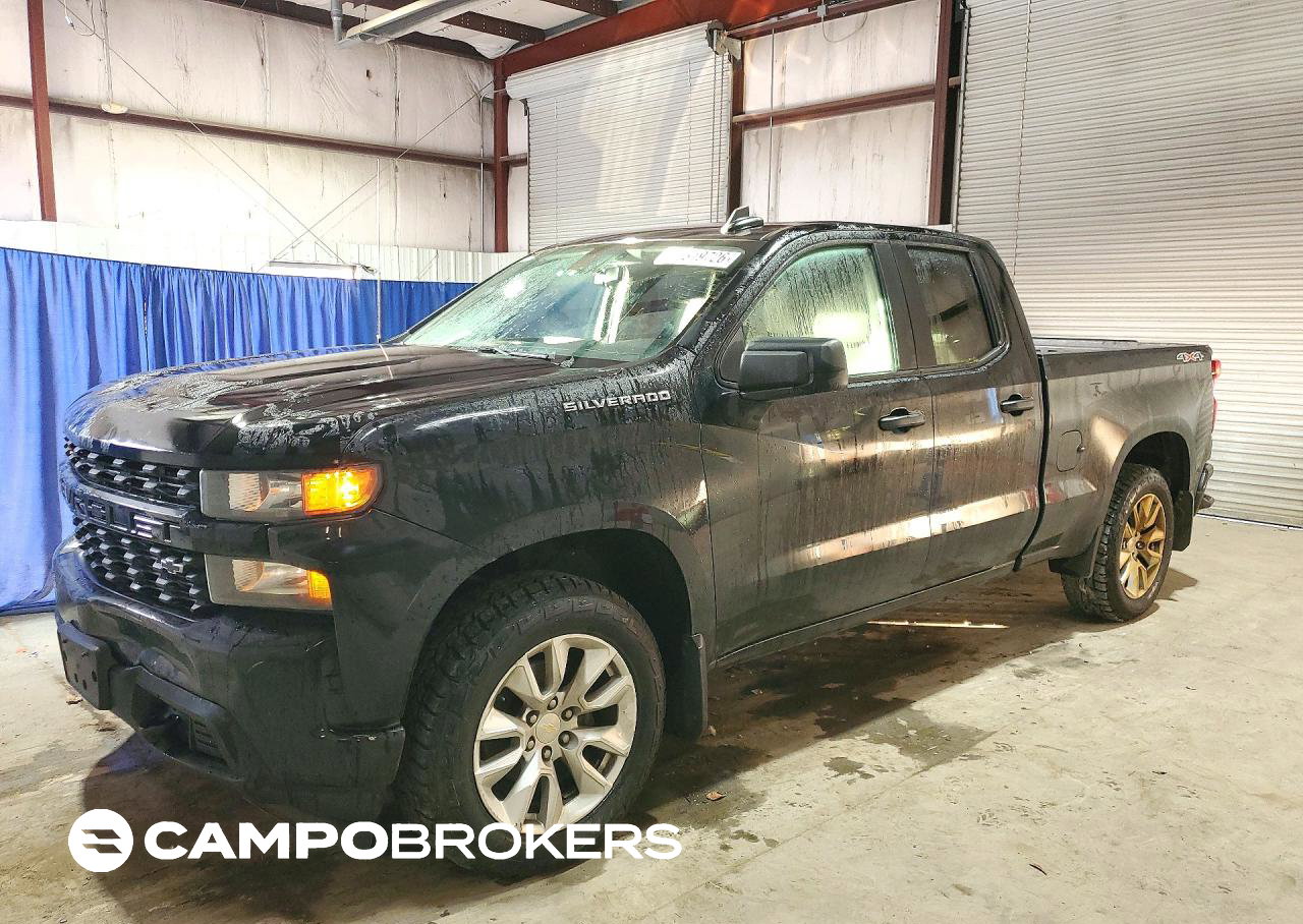 2021 Chevrolet Silverado K1500 Custom, Front End damage, Copart lot 72819726