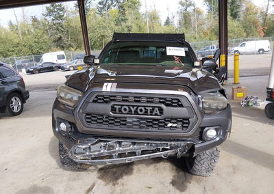 2022 Toyota Tacoma Trd Off Road, daño Frontal, Iaai lote 46129698, foto 12 de 16