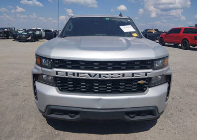 2021 Chevrolet Silverado 1500 4wd  Short Bed Custom, daño Engine Damage, Iaai lote 46136381, foto 13 de 17