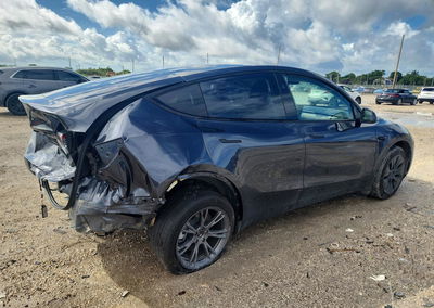 2025 Tesla Model Y, Rear End damage, Copart lot 70163696, photo 3 of 15