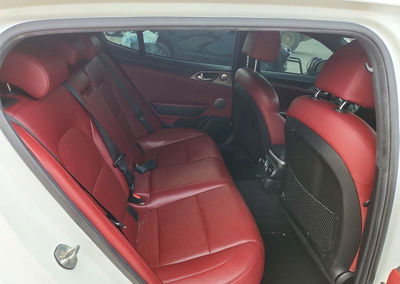 2020 Kia Stinger Gt1, daño Inundación, Copart lote 65212836, foto 10 de 12