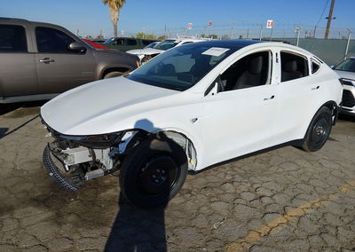 2026 Tesla Model Y Premium Rear-wheel Drive/rear-wheel Drive, daño Front & Rear, Iaai lote 46448414, foto 2 de 18