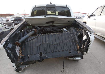 2021 Toyota Tacoma Sr V6, пошкодження: Задня частина, Iaai лот 46447398, фото 6 з 15