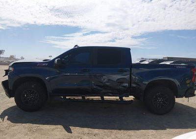 2021 Chevrolet Silverado 1500 4wd  Short Bed Lt Trail Boss, Front End damage, Iaai lot 45867869, photo 14 of 16
