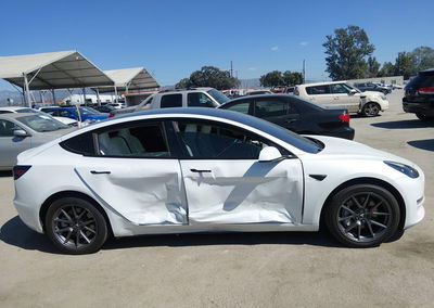 2022 Tesla Model 3 Rear-wheel Drive, Right Side damage, Iaai lot 46161250, photo 13 of 18