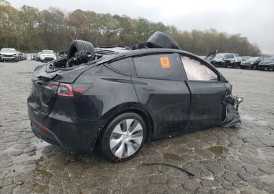 2023 Tesla Model Y, Rollover damage, Copart lot 48373675, photo 3 of 13