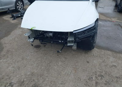 2026 Tesla Model Y Premium Rear-wheel Drive/standard Rear-wheel Drive, daño Frontal, Iaai lote 44396025, foto 6 de 14