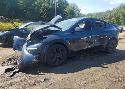 2025 Tesla Model Y, daño Frontal, Copart lote 67651786