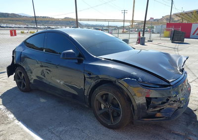 2026 Tesla Model Y Premium Rear-wheel Drive/rear-wheel Drive, daño Frontal, Iaai lote 46148064