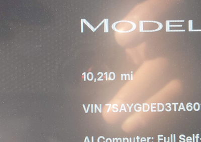 2026 Tesla Model Y Premium Rear-wheel Drive/rear-wheel Drive, daño Front & Rear, Iaai lote 46448414, foto 15 de 18