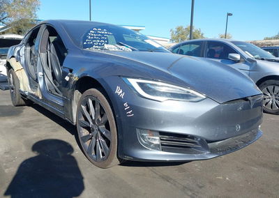 2020 Tesla Model S Long Range Dual Motor All-wheel Drive/long Range Plus Dual Motor All-wheel Drive, uszkodzenie: Prawy