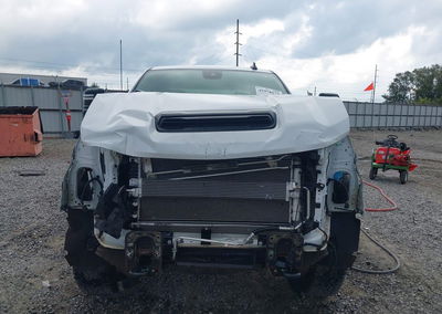 2025 Chevrolet Silverado 2500hd 4wd  Standard Bed Custom, uszkodzenie: Przód, Iaai lot 45978177, zdjęcie 13 z 17