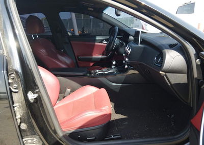 2020 Kia Stinger Gt-line, daño Fresh Water, Iaai lote 45871221, foto 5 de 11