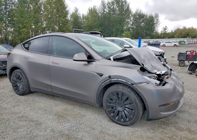 2023 Tesla Model Y, daño Frontal, Copart lote 70338526, foto 4 de 13