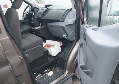 2019 Ford Transit-150, daño Biohazard, Iaai lote 46370357, foto 5 de 12