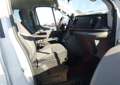 2021 Ford Transit-350 Passenger Van Xlt, uszkodzenie: Tył, Iaai lot 46260104, zdjęcie 5 z 16
