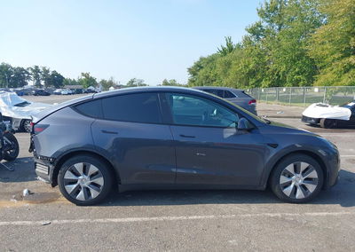 2023 Tesla Model Y Awd/long Range Dual Motor All-wheel Drive, daño Trasero, Iaai lote 46135737, foto 11 de 14