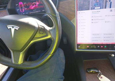 2020 Tesla Model S Long Range Dual Motor All-wheel Drive/long Range Plus Dual Motor All-wheel Drive, uszkodzenie: Prawy